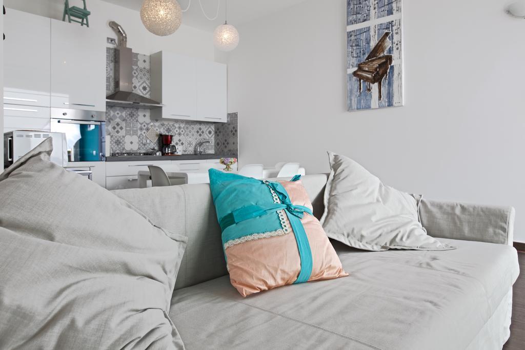 Residence Virgilio ตอสโกลาโน มาแดร์โน ภายนอก รูปภาพ