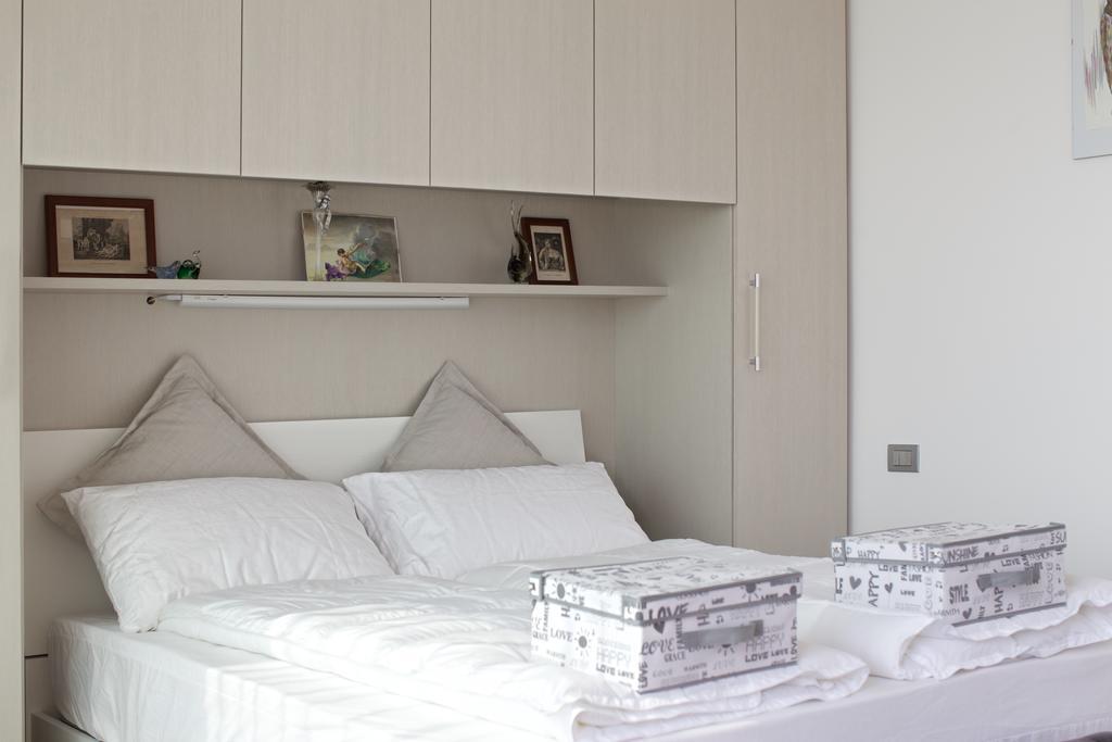 Residence Virgilio ตอสโกลาโน มาแดร์โน ภายนอก รูปภาพ